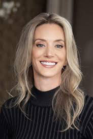 headshot of a woman smiling