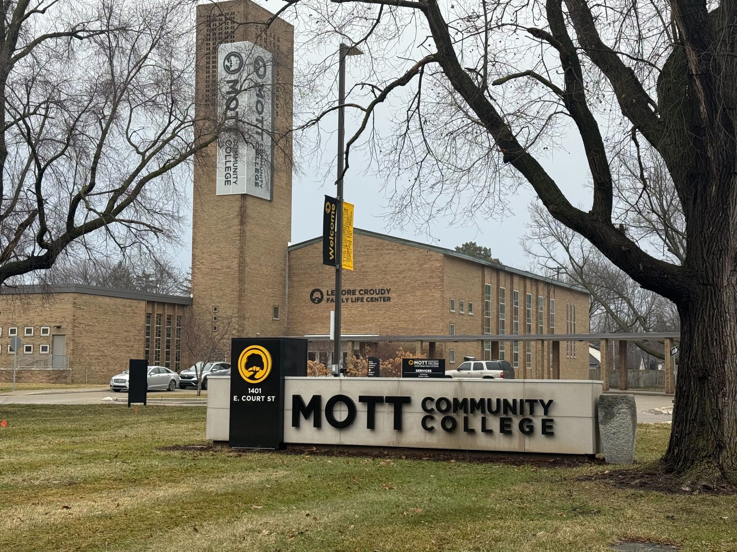 exterior of Mott Community College in Flint.